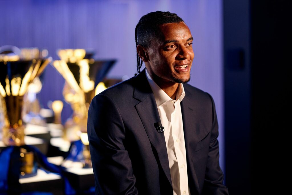 Akanji Join Inter from Manchester City