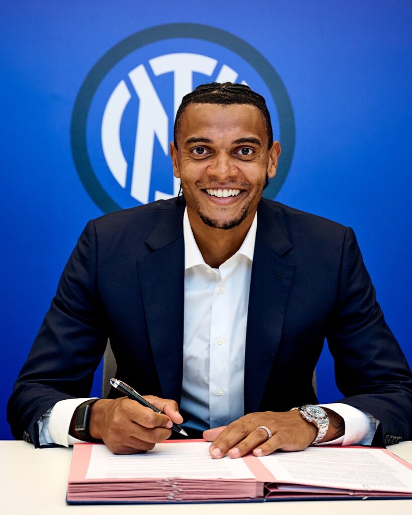 Akanji Join Inter from Manchester City